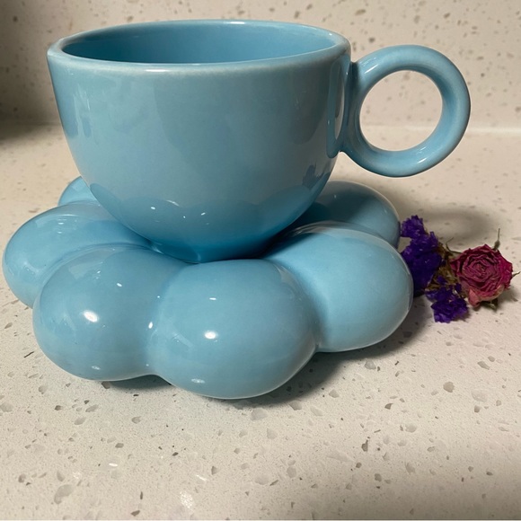 Cloud Saucer And Cup Set - Picture 7 of 13